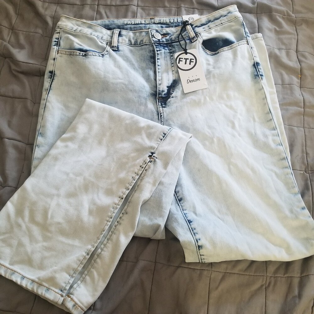 Fashion to figure high waisted Jean's